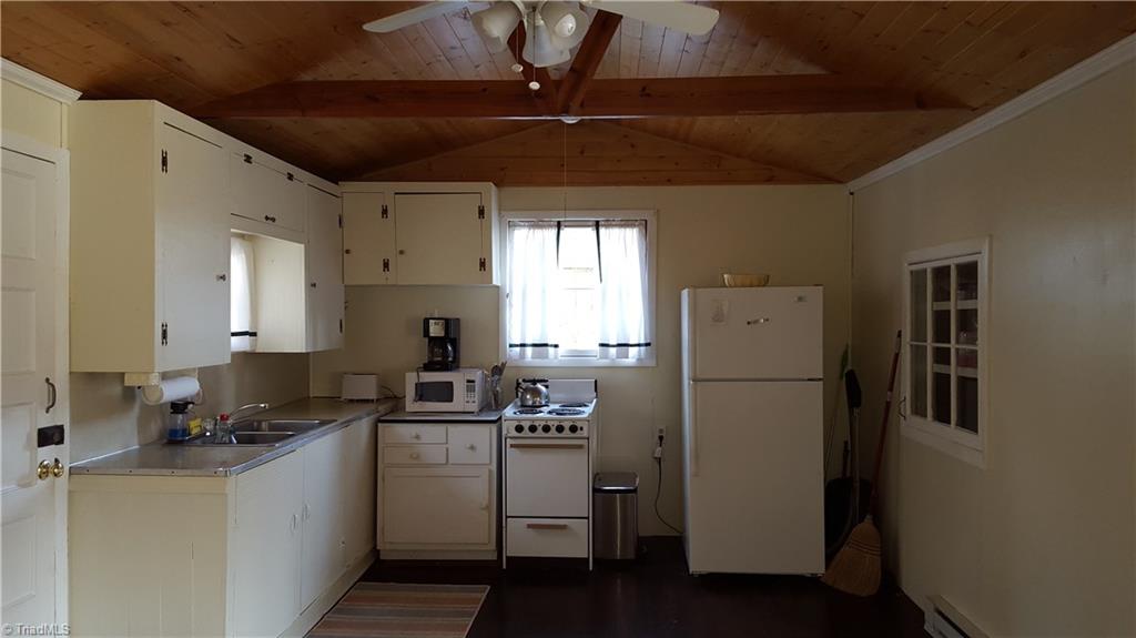 1569 Warf Road Lexington, NC 27292 - Photo 5 of 13 Gallery Image 5
