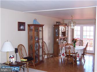 76 Valley Forge Road New Castle, DE 19720 - Photo 4 of 8 Dining Room
