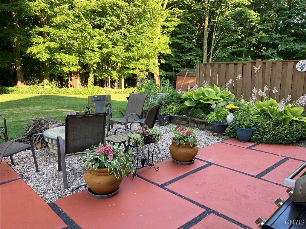 629 Deerfield Drive Oneida, NY 13421 - Photo 11 of 46 Summertime fun!