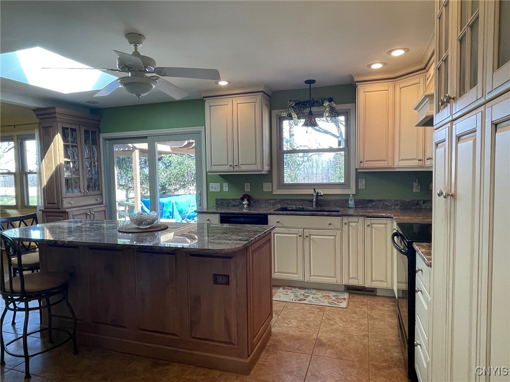 629 Deerfield Drive Oneida, NY 13421 - Photo 23 of 46