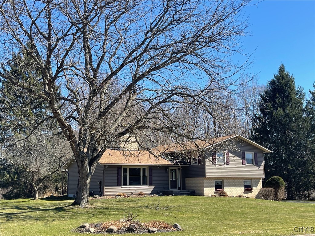 629 Deerfield Drive Oneida, NY 13421 - Photo 9 of 46