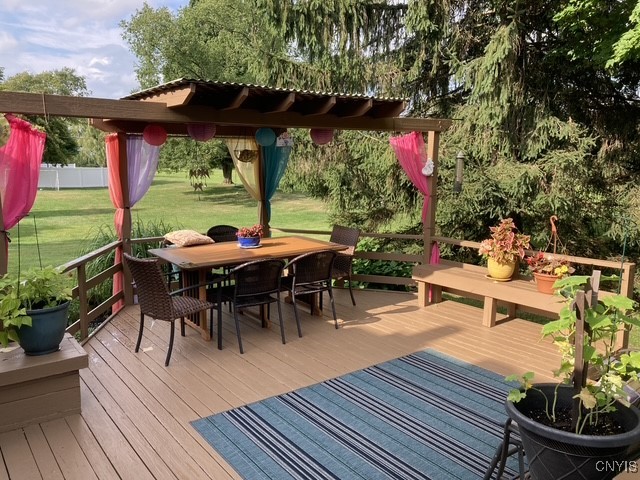 629 Deerfield Drive Oneida, NY 13421 - Photo 10 of 46