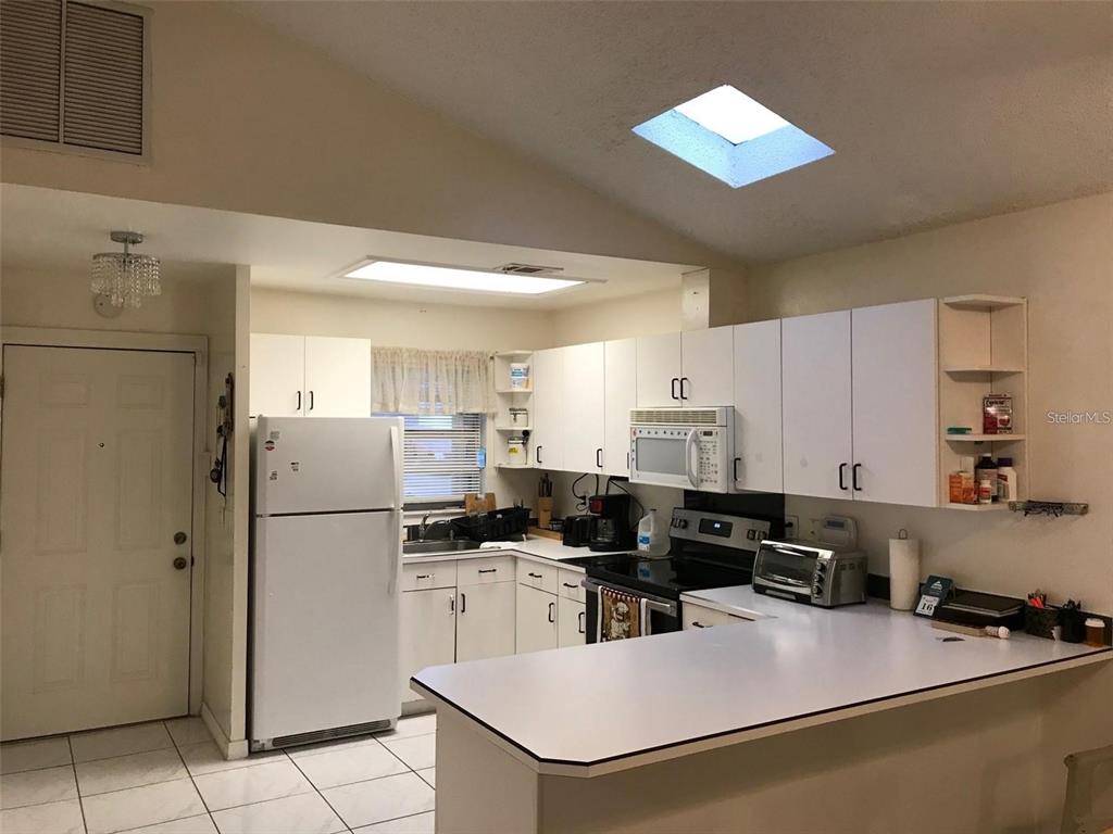 4859 Billy Direct Lane Lutz, FL 33559 - Photo 6 of 15