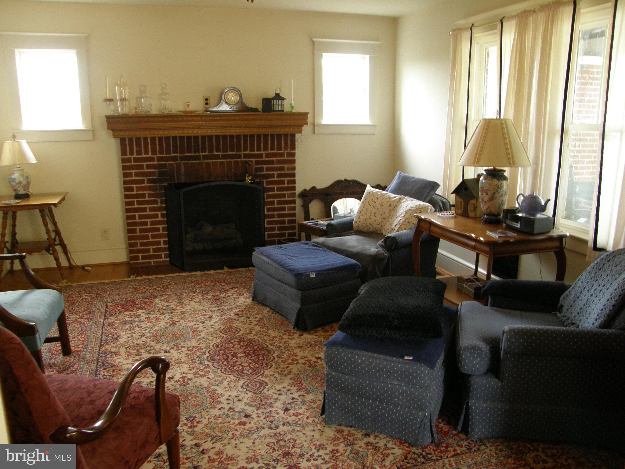 7606 Mentzer Gap Road Waynesboro, PA 17268 - Photo 12 of 30 Living Room