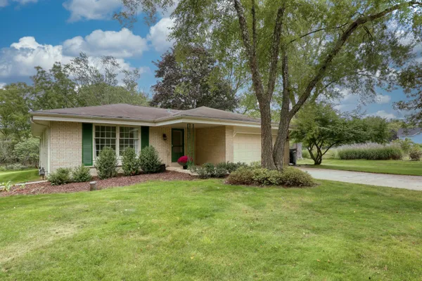 $519,000 | N17W27304 Lakefield Drive, Pewaukee, WI 53072