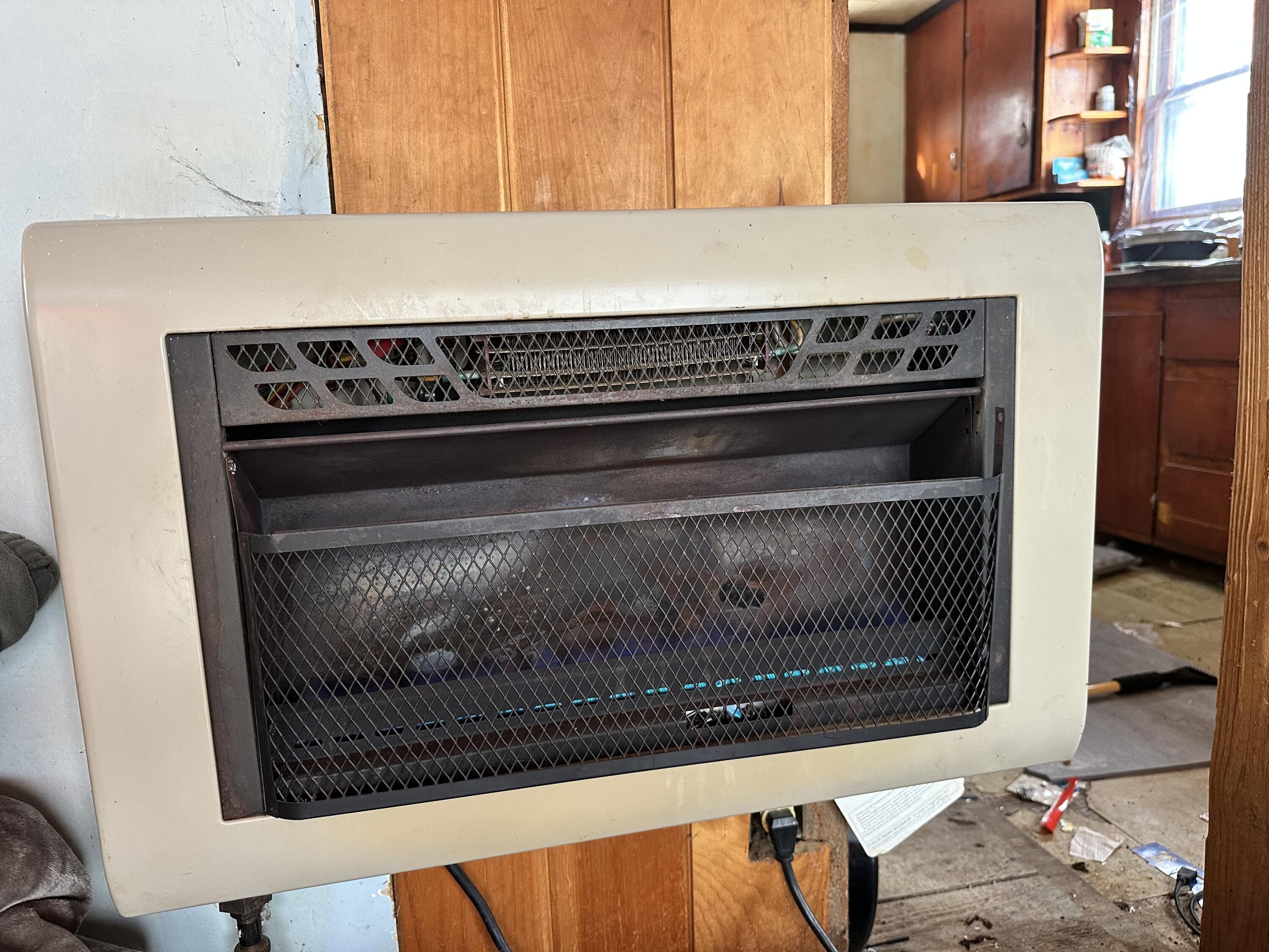33 Wyman Hill Road Andover, ME 04216 - Photo 11 of 23 Heat monitor