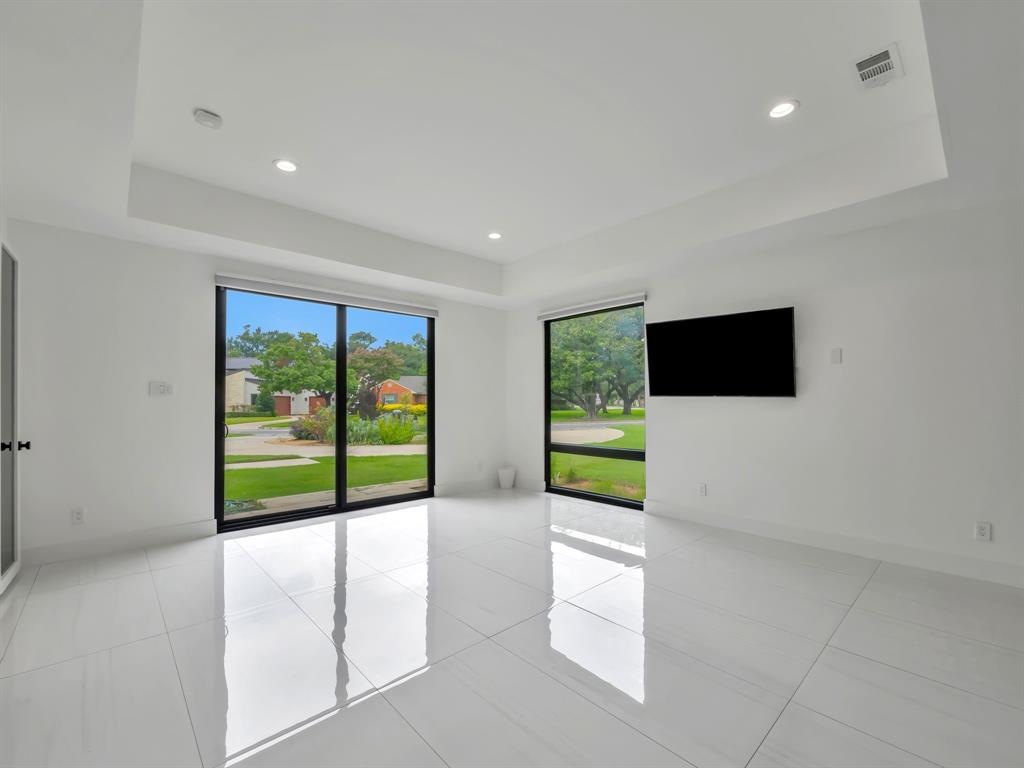 11248 Jamestown Road Dallas, TX 75230 - Photo 6 of 40