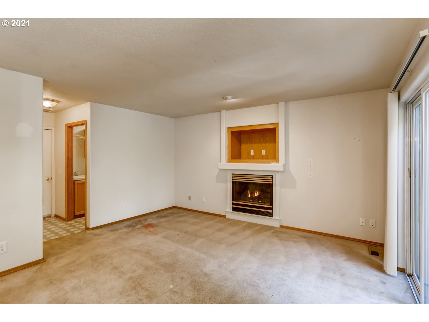 12977 Southwest Mayview Way Portland, OR 97223 - Photo 13 of 30 Gallery Image 13