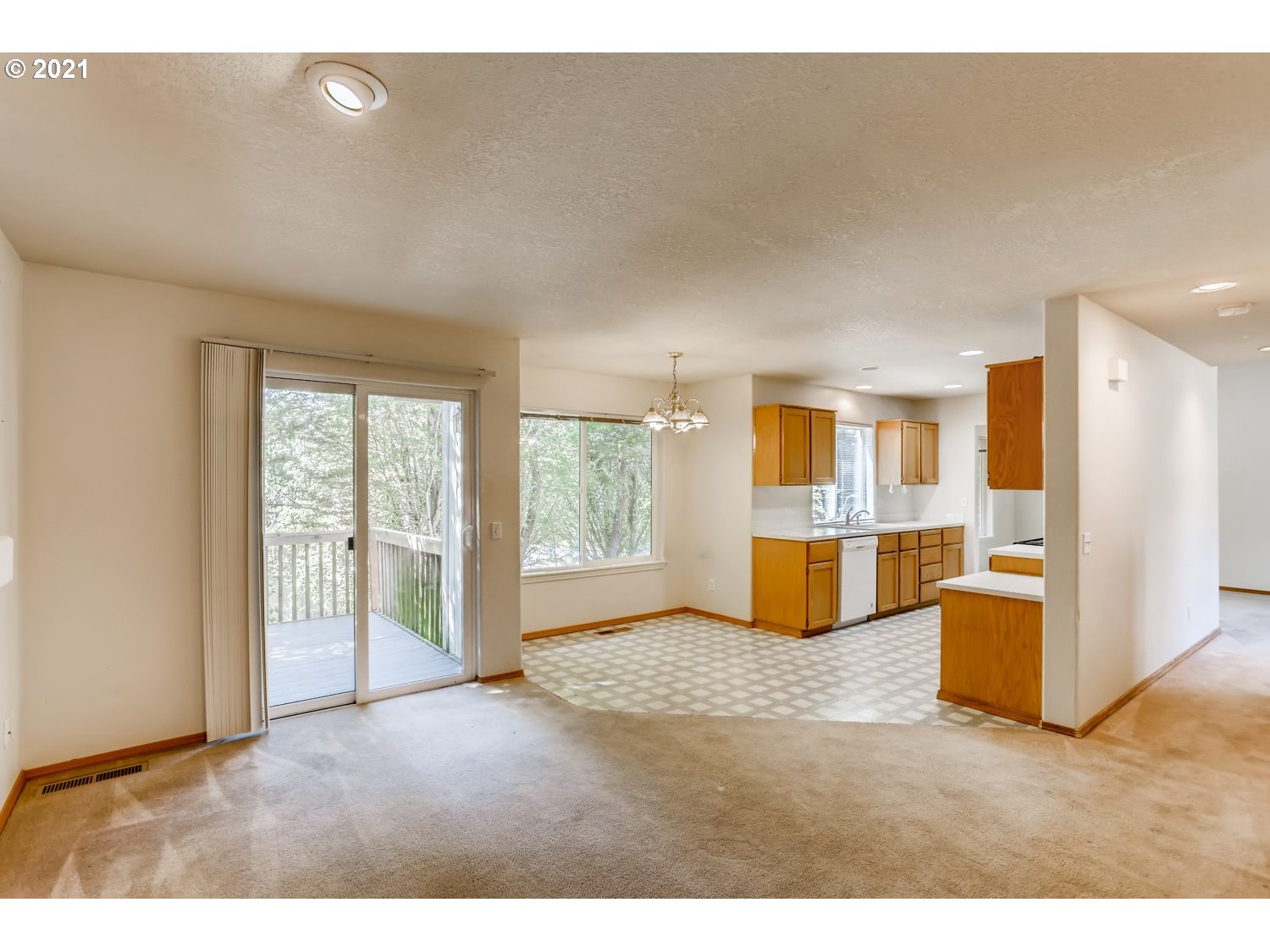 12977 Southwest Mayview Way Portland, OR 97223 - Photo 14 of 30 Gallery Image 14