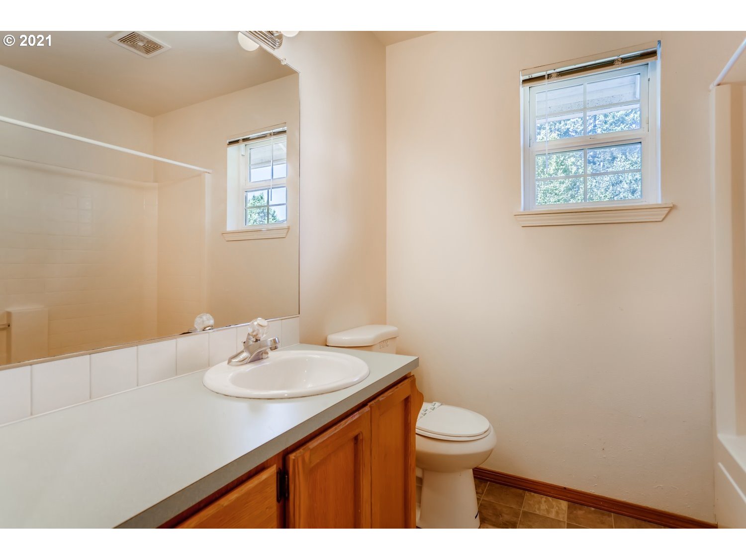 12977 Southwest Mayview Way Portland, OR 97223 - Photo 20 of 30 Gallery Image 20