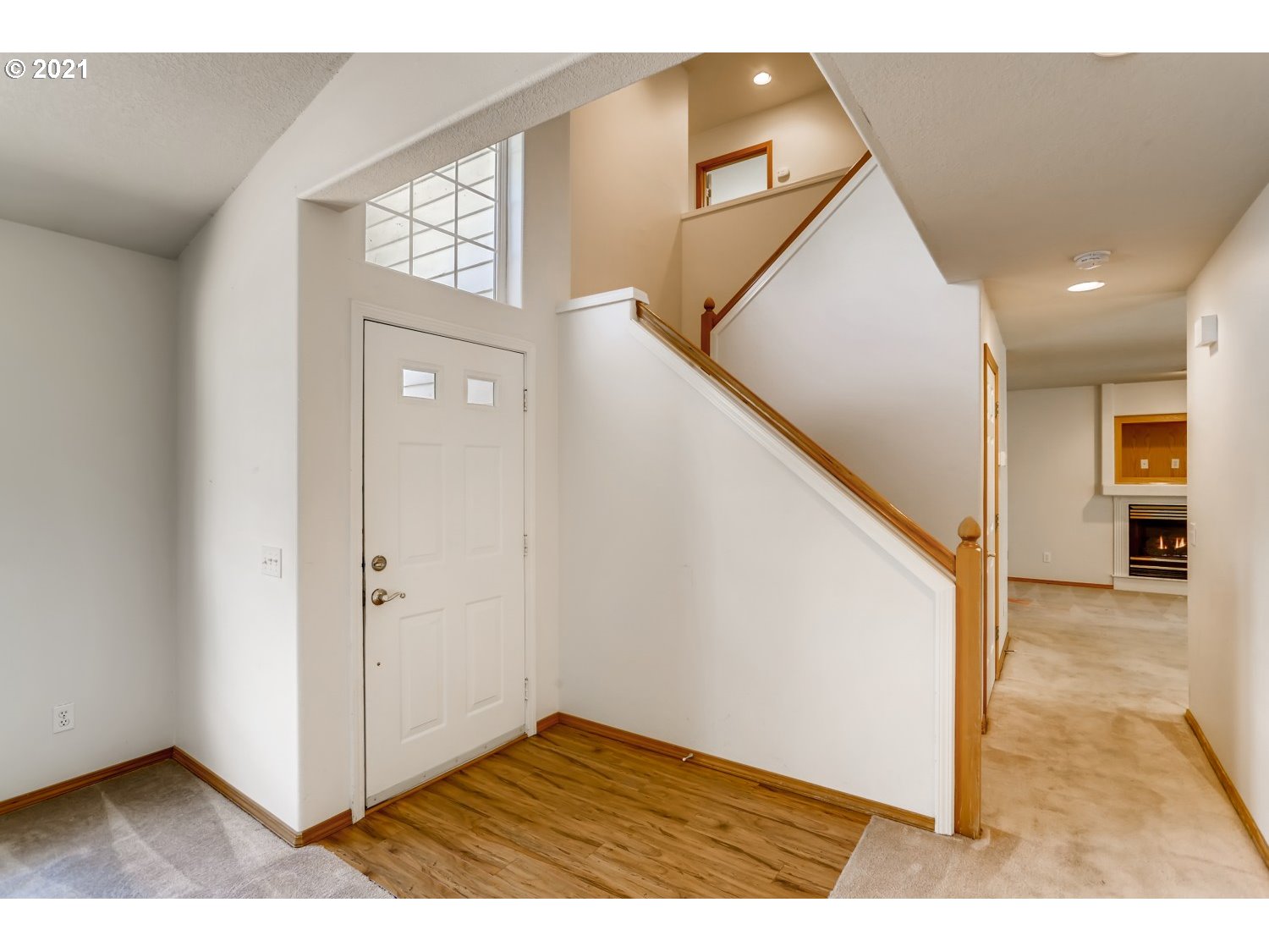12977 Southwest Mayview Way Portland, OR 97223 - Photo 3 of 30 Gallery Image 3