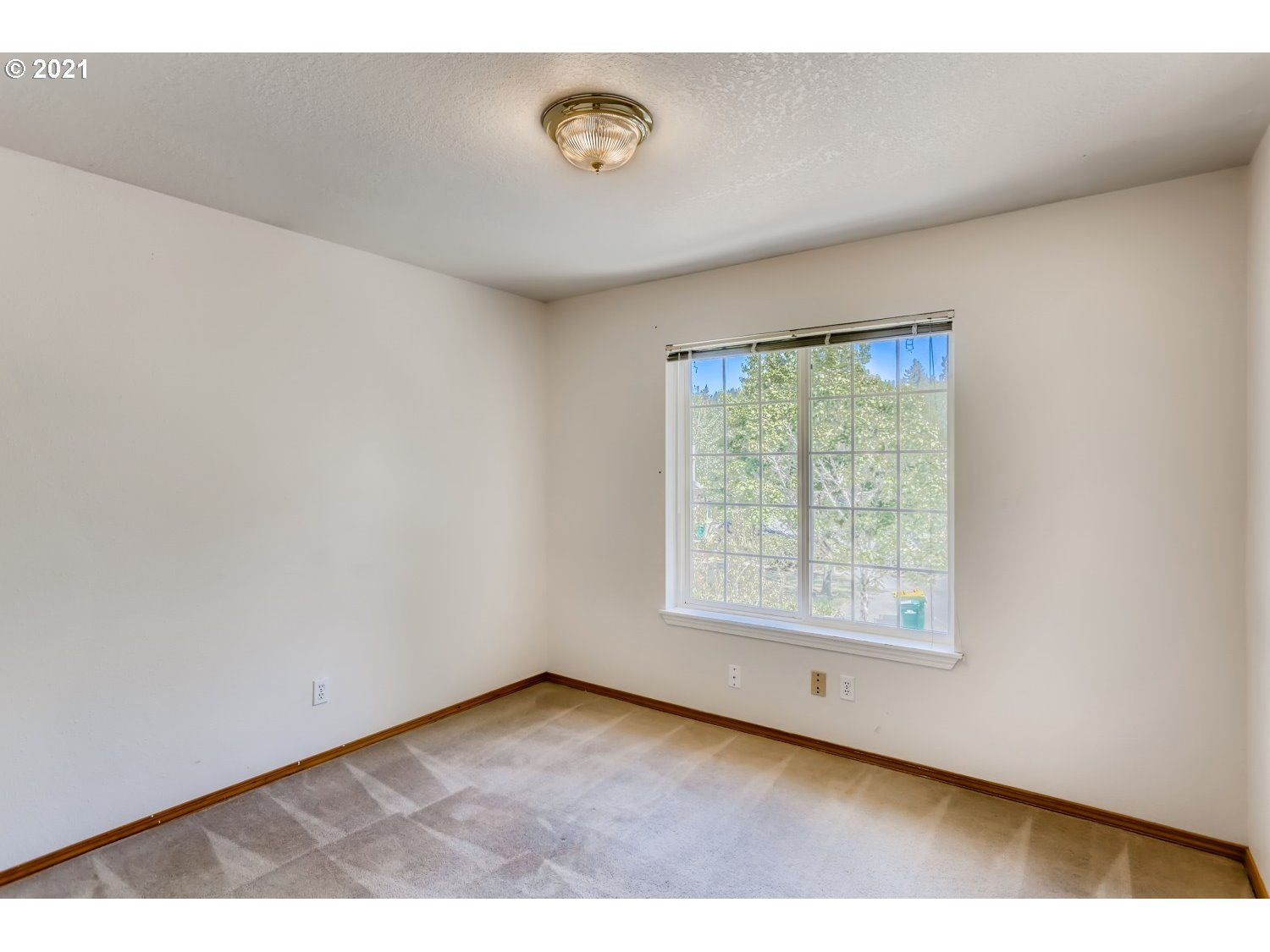12977 Southwest Mayview Way Portland, OR 97223 - Photo 22 of 30 Gallery Image 22