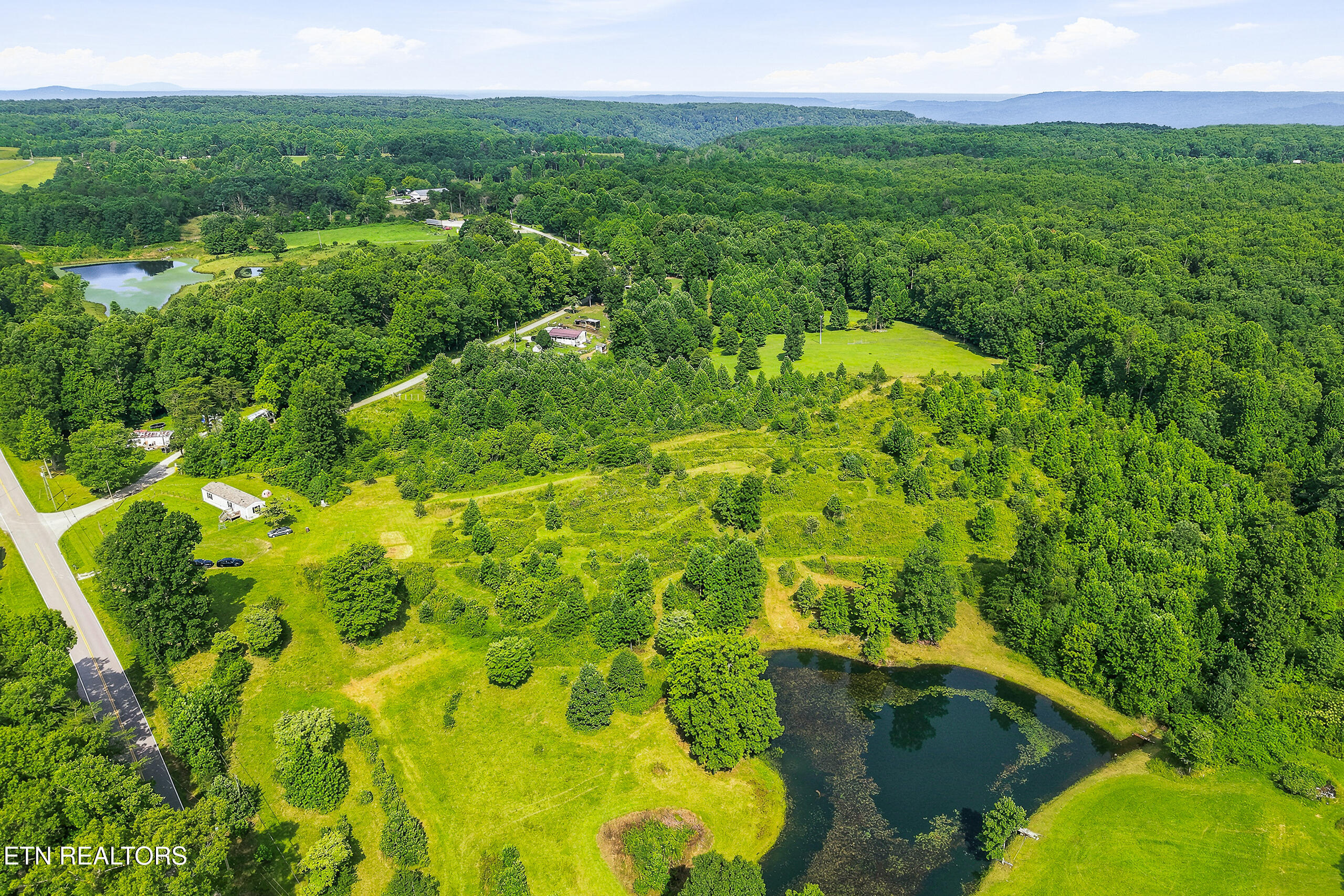 1181 West Ravenscroft Road Sparta, TN 38583 - Photo 34 of 40 DJI_20260723224316_0007_D
