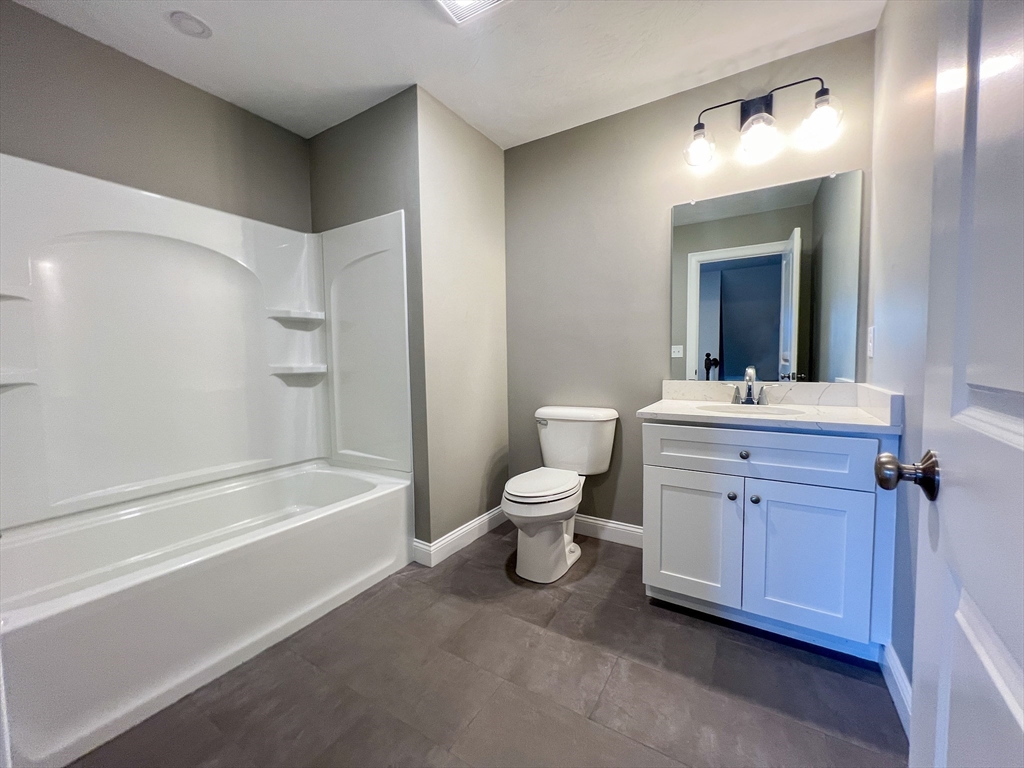 138 Mantell Road Uxbridge, MA 01569 - Photo 12 of 16 Gallery Image 12