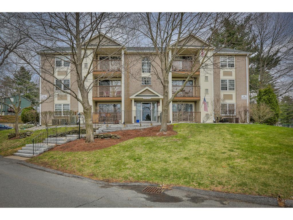 216 Cannongate III Road, Unit 216 Nashua, NH 03063 - Photo 1 of 19 Gallery Image 1