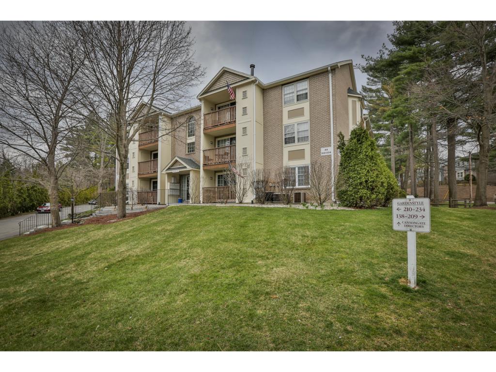 216 Cannongate III Road, Unit 216 Nashua, NH 03063 - Photo 2 of 19 Gallery Image 2