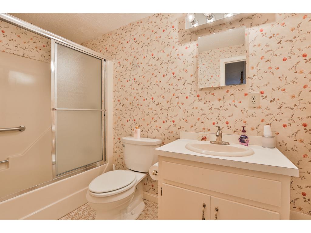 216 Cannongate III Road, Unit 216 Nashua, NH 03063 - Photo 16 of 19 Gallery Image 16