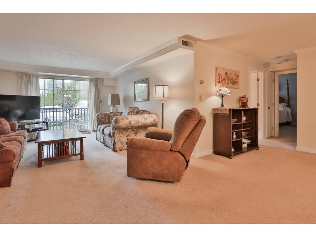 216 Cannongate III Road, Unit 216 Nashua, NH 03063 - Photo 6 of 19 Gallery Image 6