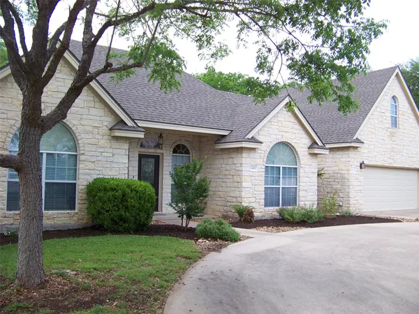 $399,900 | 1400 T H Johnson Drive, Taylor, TX 76574