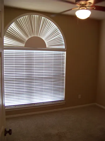 $399,900 | 1400 T H Johnson Drive, Taylor, TX 76574