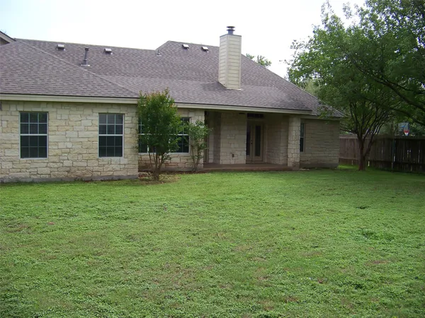 $399,900 | 1400 T H Johnson Drive, Taylor, TX 76574