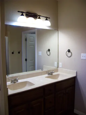 $399,900 | 1400 T H Johnson Drive, Taylor, TX 76574