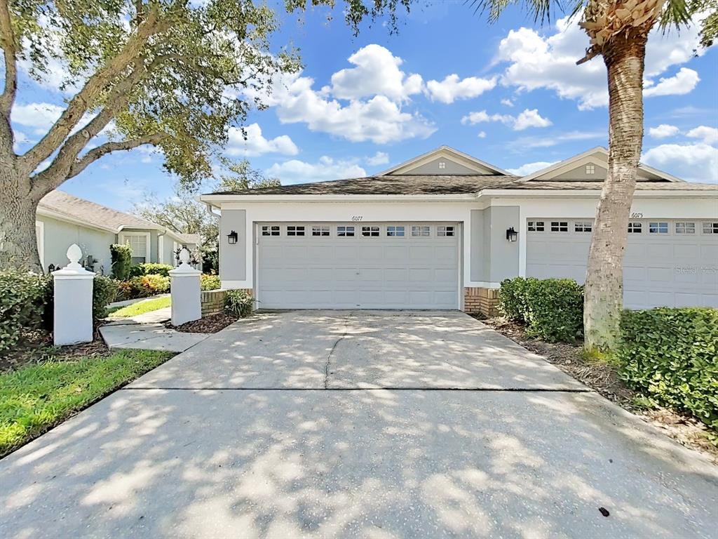 6077 Sandhill Ridge Drive Lithia, FL 33547 - Photo 1 of 26