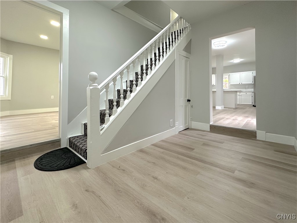 321 Pleasant Street Oneida, NY 13421 - Photo 6 of 48 1st Floor Foyer