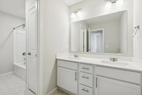 $389,900 | 4860 Avery Drive, St. Paul, MN 55123