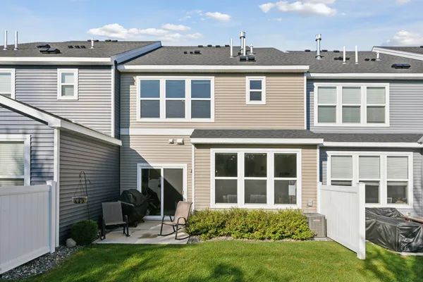 $389,900 | 4860 Avery Drive, St. Paul, MN 55123