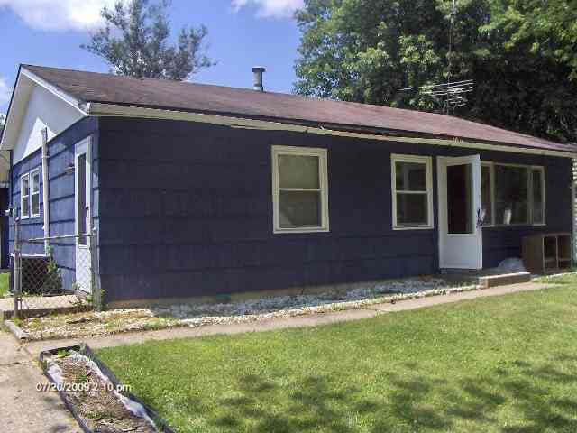 235 Eastman Road Chesterfield, IN 46017 - Photo 4 of 4
