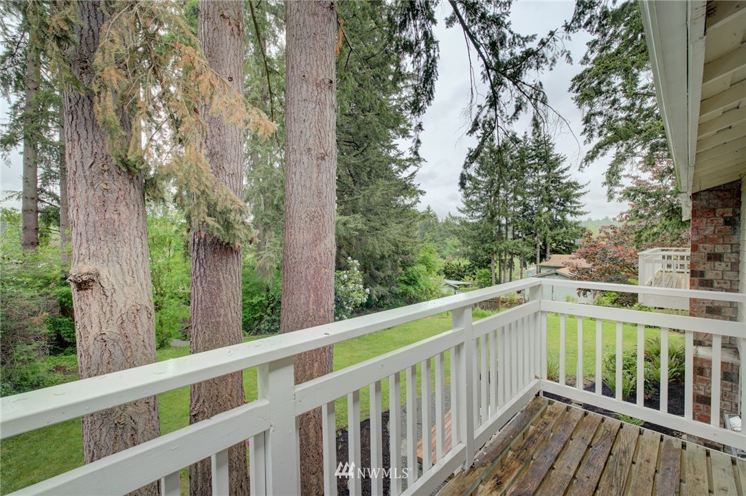 22091 Vine Road Brier, WA 98036 - Photo 25 of 25 Gallery Image 25