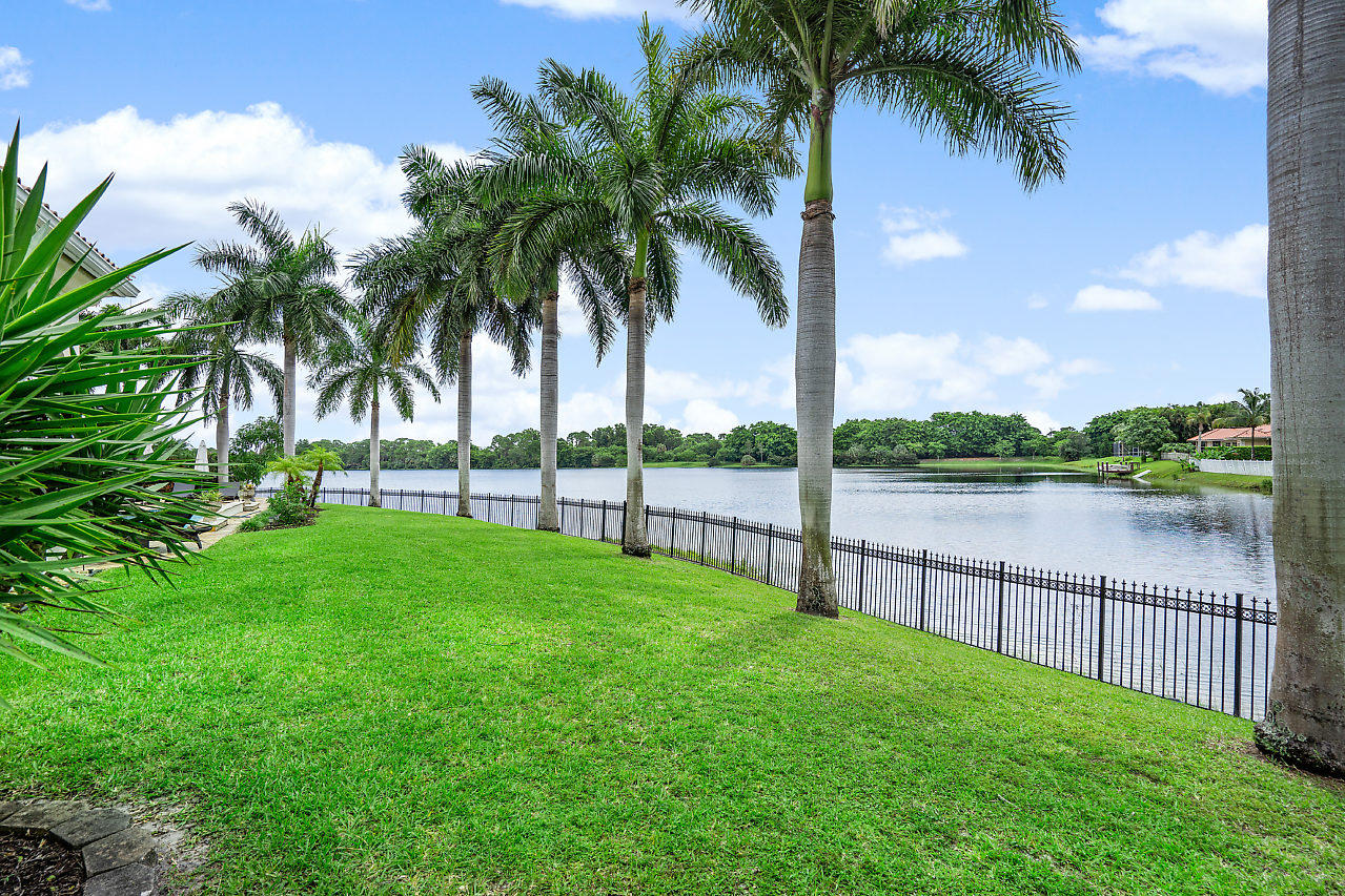 1676 Southwest 19th Avenue Boca Raton, FL 33486 - Photo 36 of 53 Grass Area