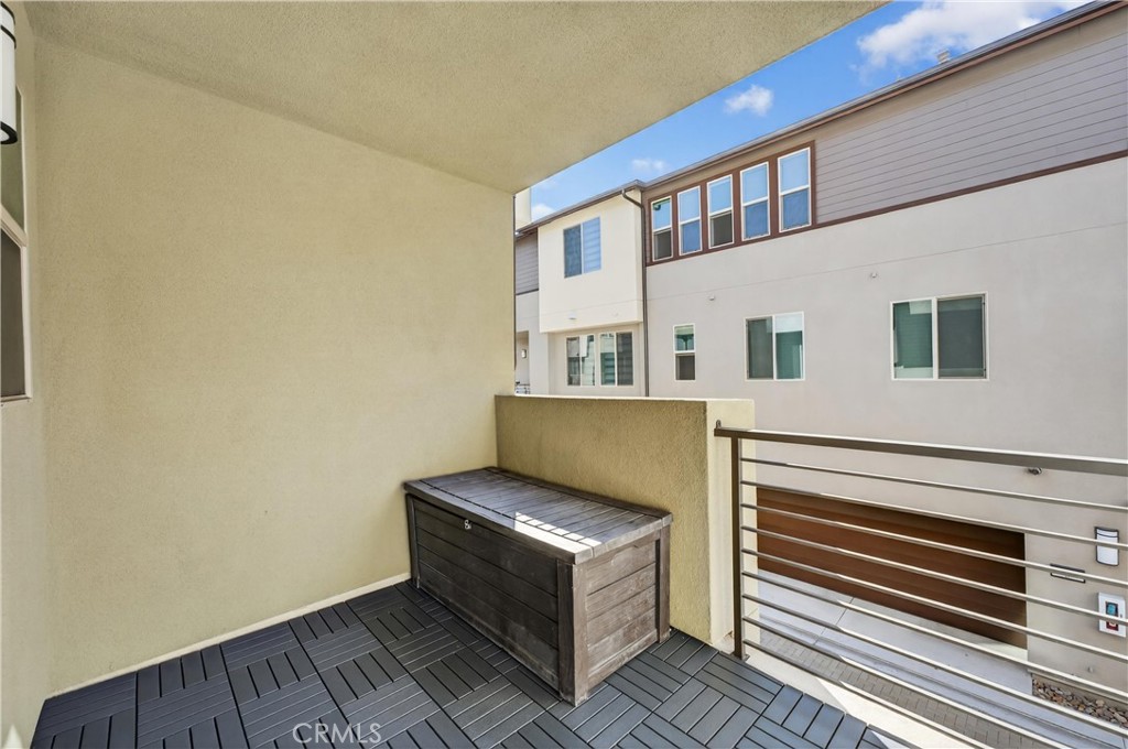 1572 Lima Way, Unit 6 Placentia, CA 92870 - Photo 18 of 35 a living room with furniture