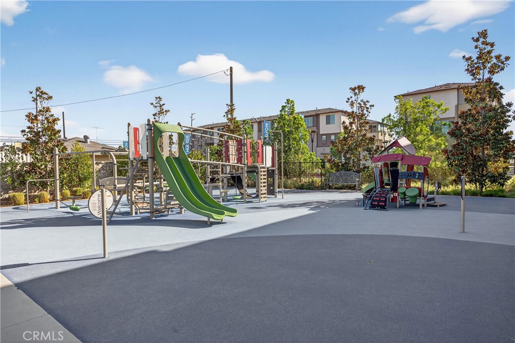 1572 Lima Way, Unit 6 Placentia, CA 92870 - Photo 34 of 36 a view of a park with a slide