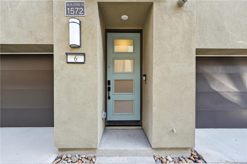 1572 Lima Way, Unit 6 Placentia, CA 92870 - Photo 4 of 36 a view of an entryway of a house