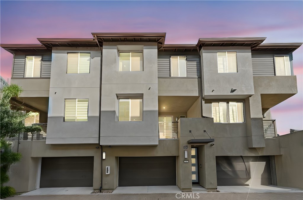 1572 Lima Way, Unit 6 Placentia, CA 92870 - Photo 8 of 35 a front view of a building