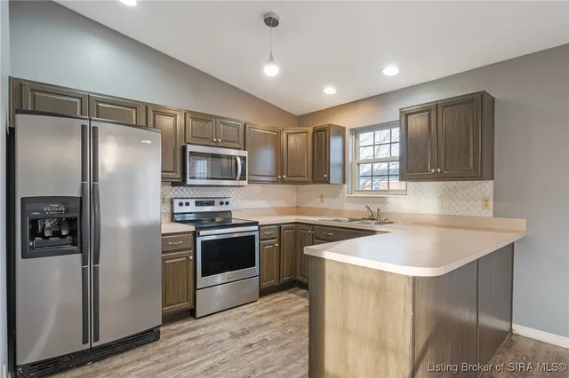 $2,000 | 120 Hodge Street, Charlestown, IN 47111