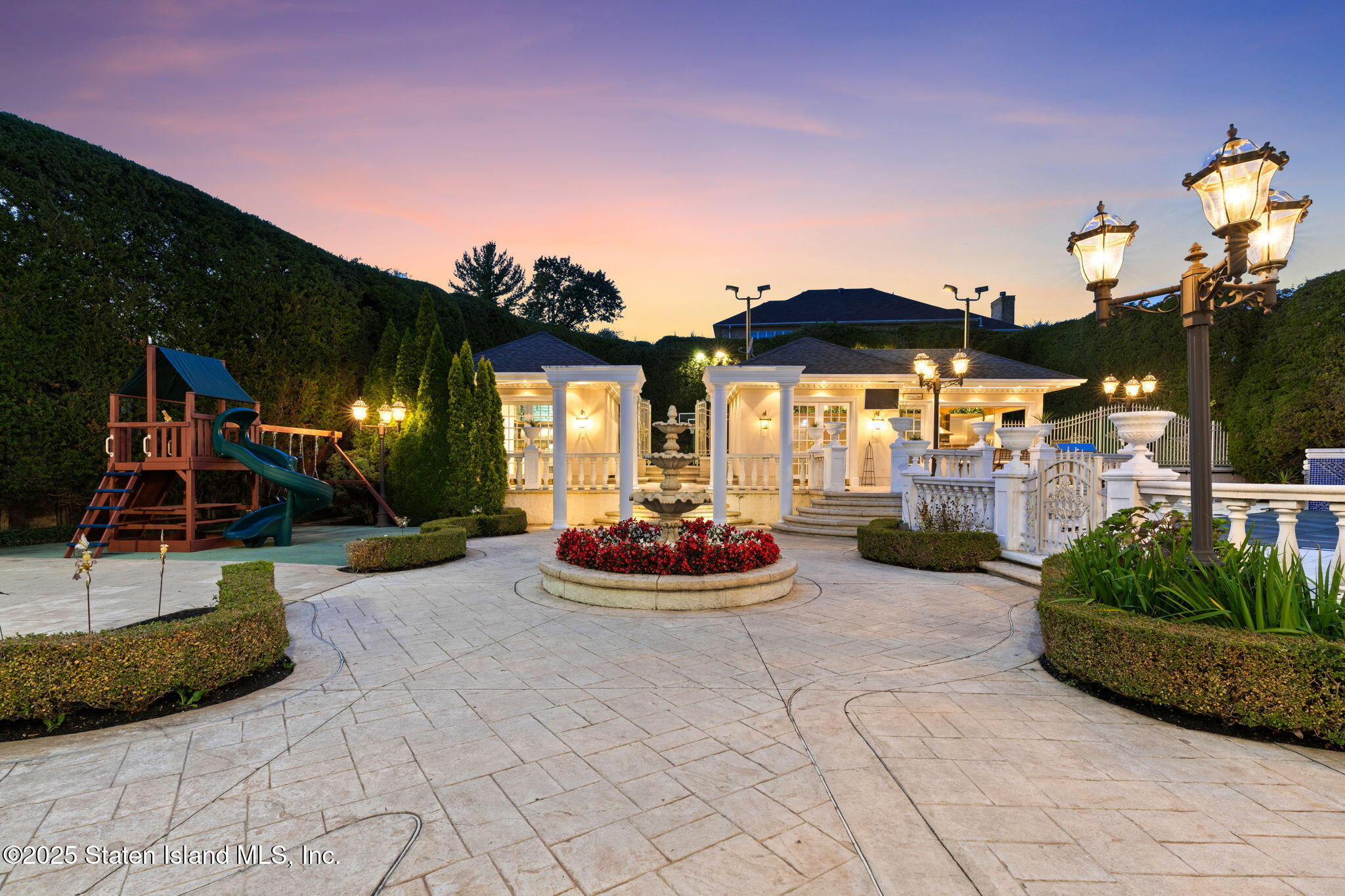 51 Romer Road Staten Island, NY 10304 - Photo 59 of 94 a front view of a house with garden