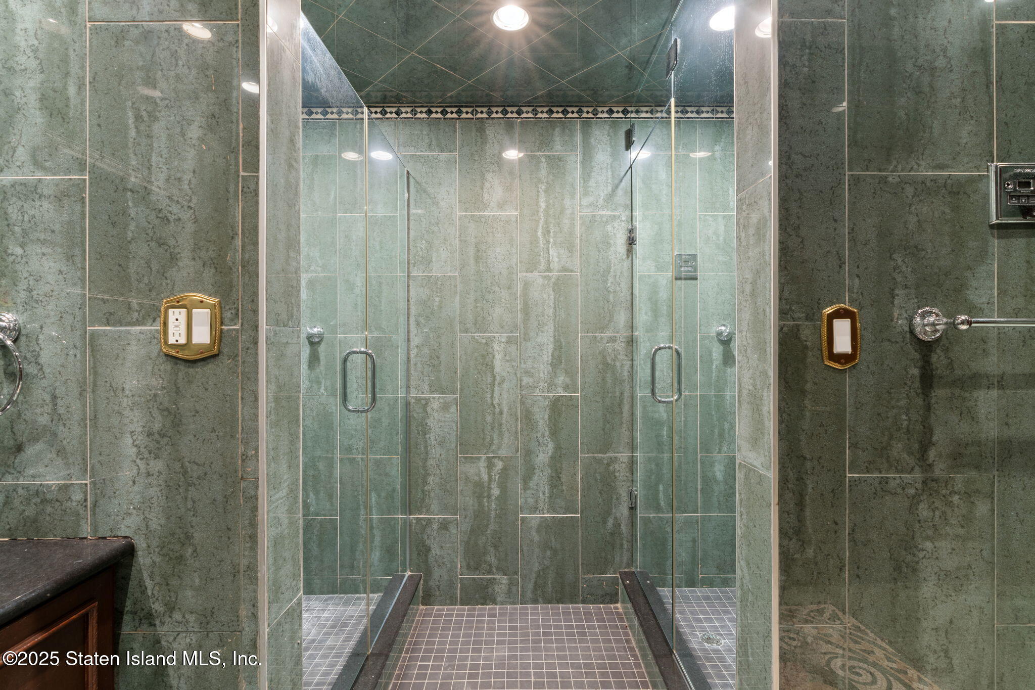 51 Romer Road Staten Island, NY 10304 - Photo 70 of 94 a bathroom with a shower