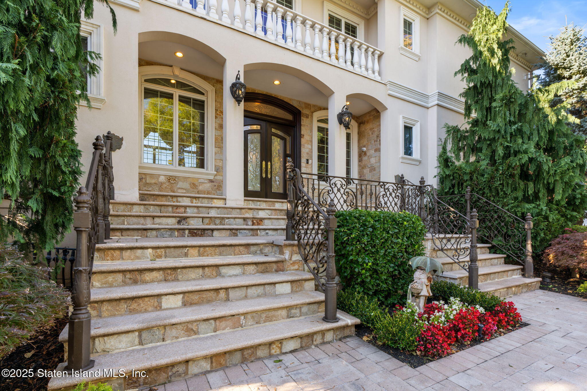 51 Romer Road Staten Island, NY 10304 - Photo 7 of 94 96-web-or-mls-7RV09765