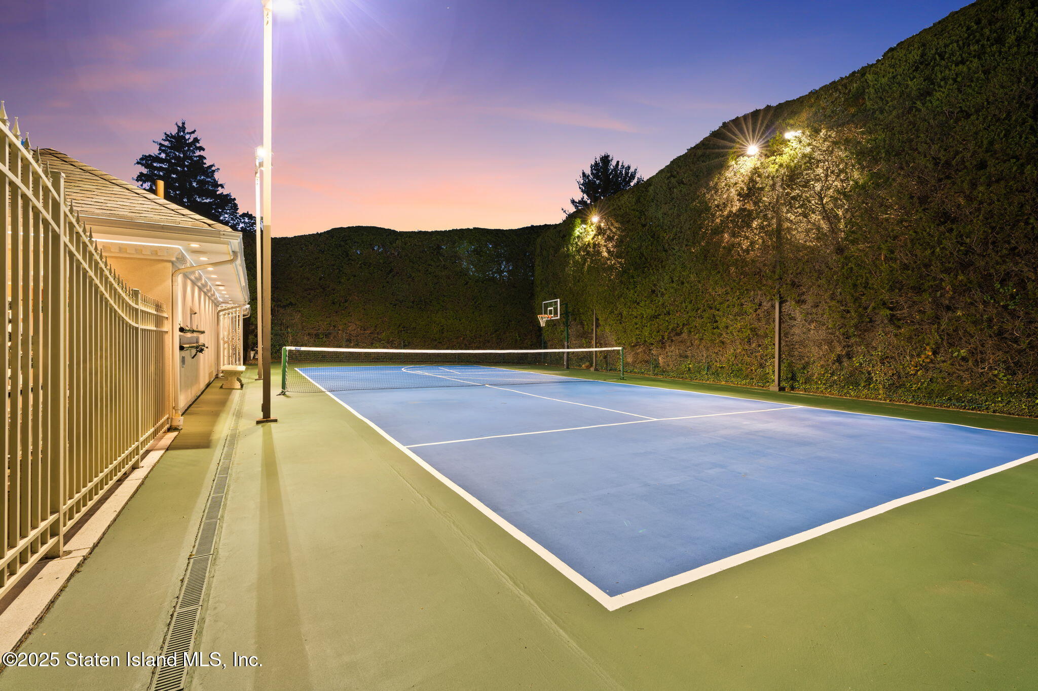 51 Romer Road Staten Island, NY 10304 - Photo 88 of 94 a view of a tennis court