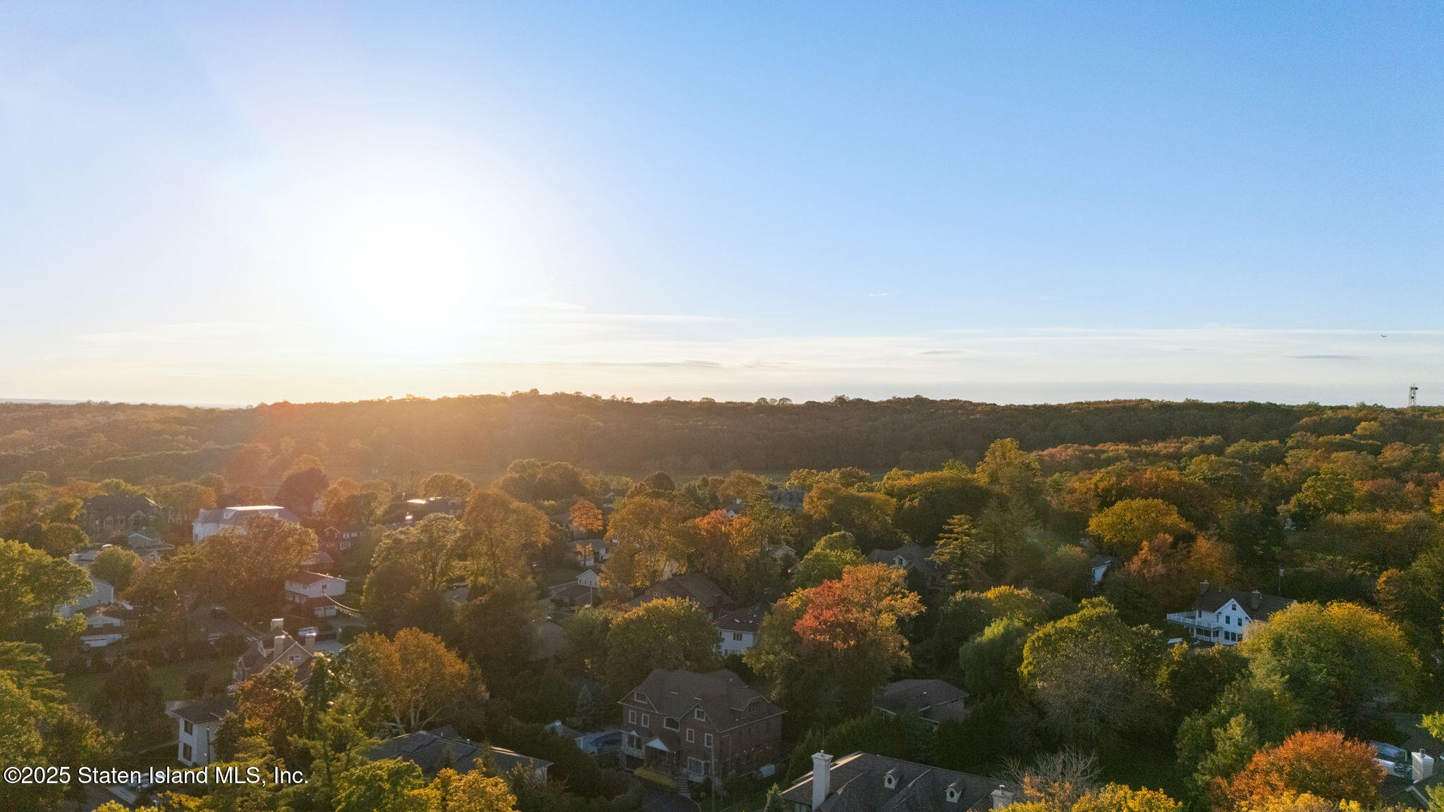 51 Romer Road Staten Island, NY 10304 - Photo 94 of 94 an aerial view of mountain with trees