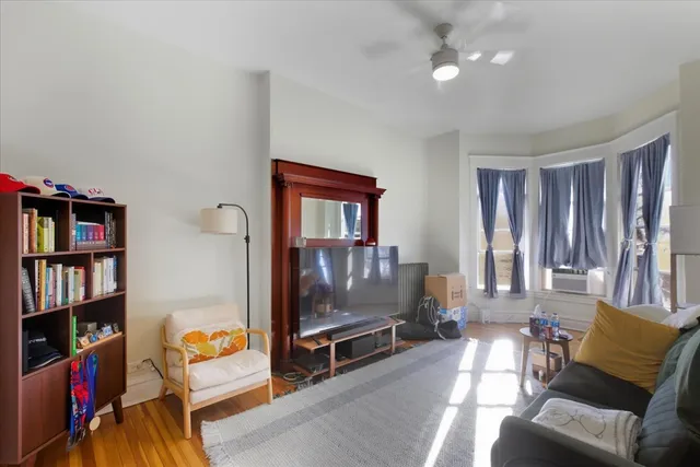 $1,400 | 316 Lake Street, Unit 2F, Oak Park, IL 60302