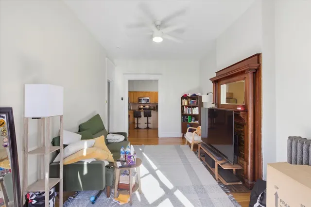 $1,400 | 316 Lake Street, Unit 2F, Oak Park, IL 60302