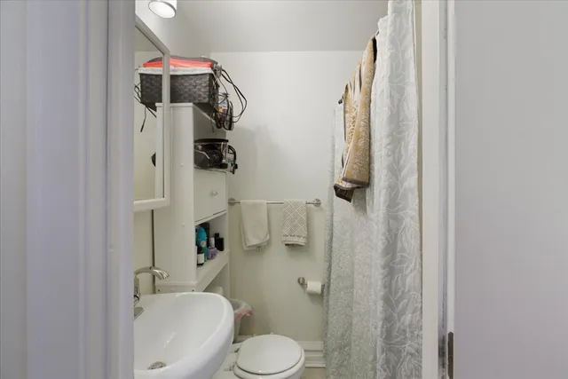 $1,400 | 316 Lake Street, Unit 2F, Oak Park, IL 60302