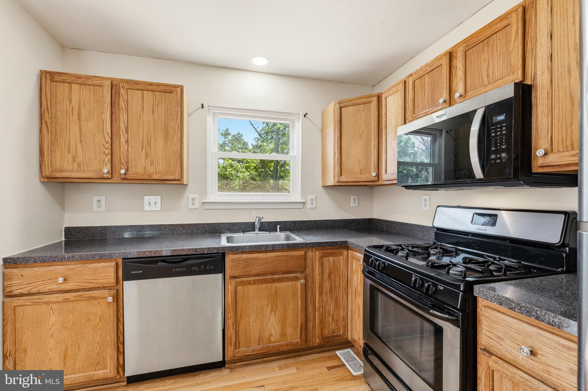 8514 Dangerfield Road Clinton, MD 20735 - Photo 14 of 63