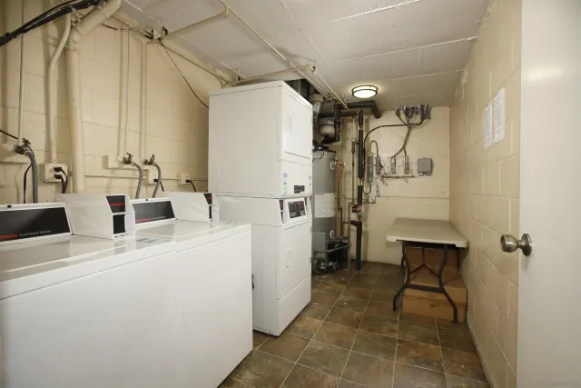 $615,000 | 5003 Westpark Drive, Unit 203, North Hollywood, CA 91601