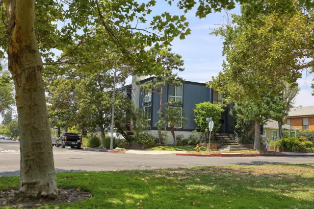 $615,000 | 5003 Westpark Drive, Unit 203, North Hollywood, CA 91601