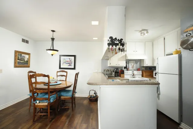 $615,000 | 5003 Westpark Drive, Unit 203, North Hollywood, CA 91601